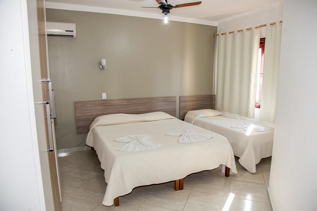 Hotel Residencial Ilha Dourada Governador Celso Ramos Zimmer foto